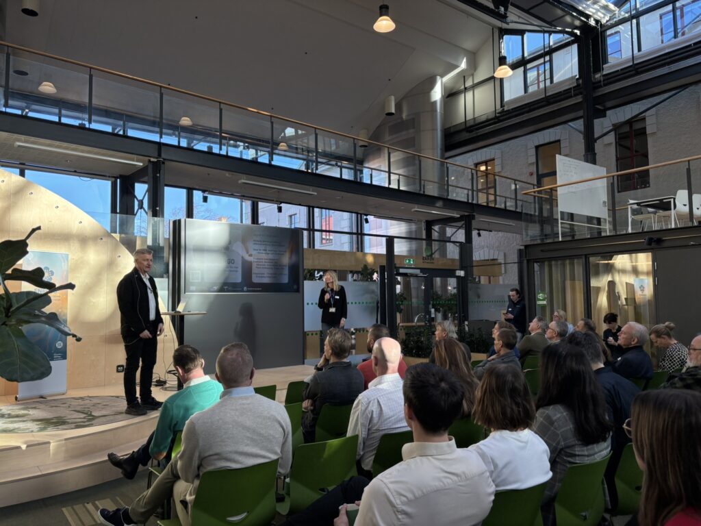 Kent Rundgren och Mia Meriläinen välkomnar!